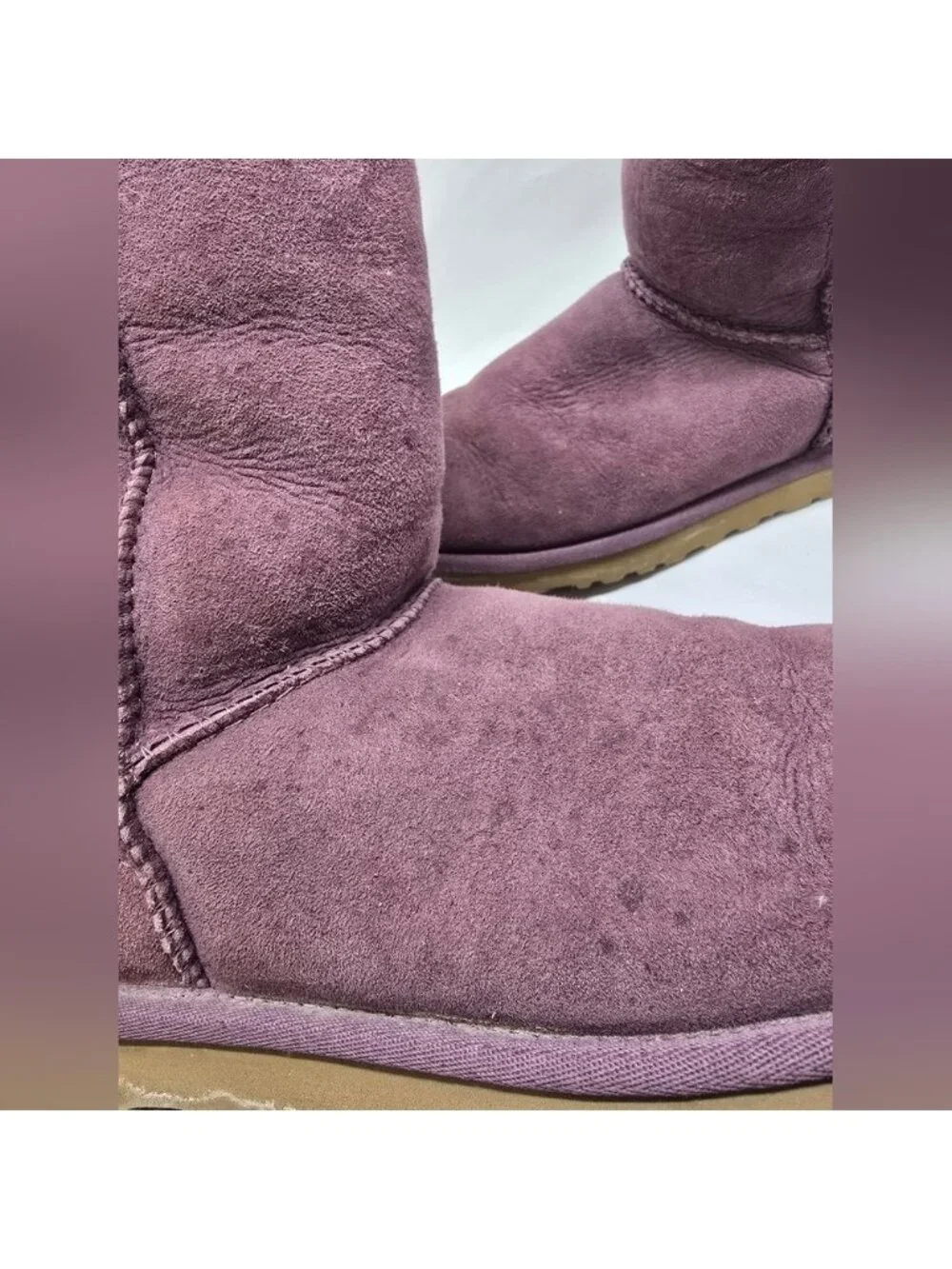UGG F23112D Classic Short  PURPLE  Sheepskin Boots Women size 6- Stains